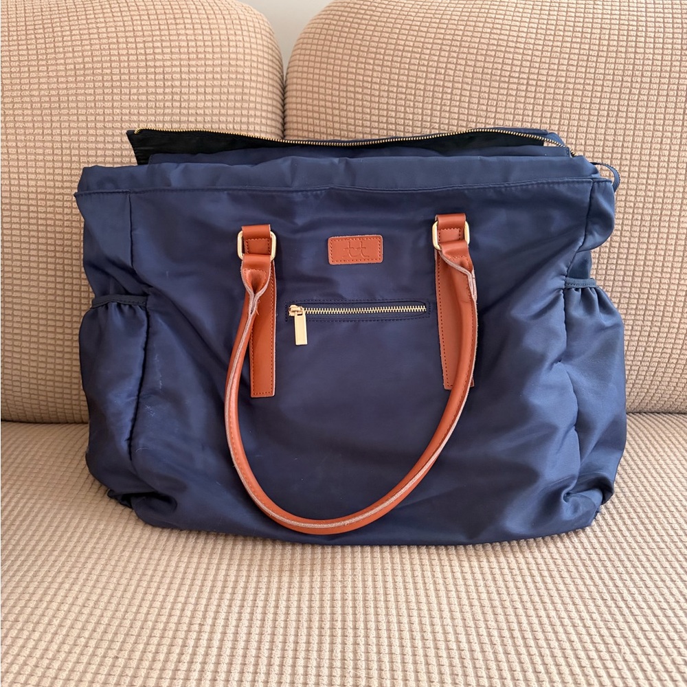 Teacher Tote in Navy